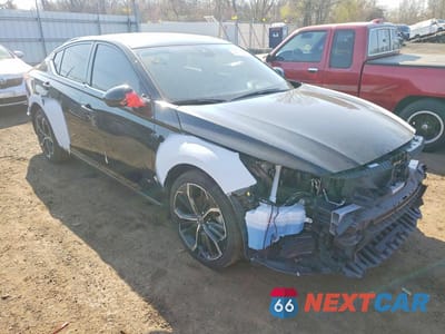 Czwarte zdjęcie samochodu z boku: 2023 NISSAN ALTIMA 2.5 SR VIN:1N4BL4CW0PN348021 - miniatura