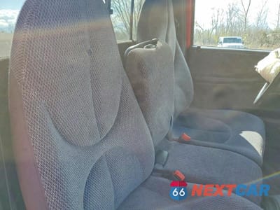 Zdjęcie 10 z 12 samochodu: 1998 DODGE DAKOTA VIN:1B7FL26XXWS569937 - miniatura