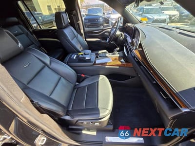 Piąte zdjęcie samochodu w środku: 2021 CADILLAC ESCALADE ESV LUXURY VIN:1GYS3JKT9MR354057 - miniatura