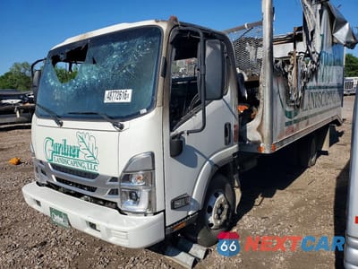 2025 ISUZU NPR BOX TRUCK 54DB4W1D5SS209058 - główne zdjęcie licytacji z USA - miniatura