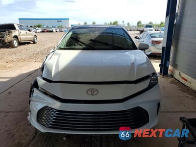 Piąte zdjęcie samochodu w środku: 2025 TOYOTA CAMRY XLE VIN:4T1DBADK6SU030849 - miniatura
