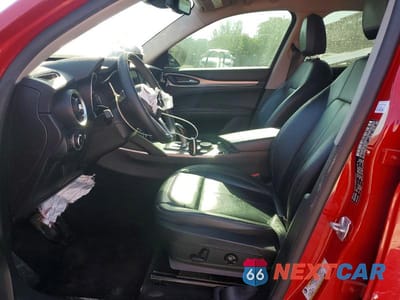 Zdjęcie 7 z 12 samochodu: 2018 ALFA ROMEO STELVIO VIN:ZASFAKAN7J7B64374 - miniatura