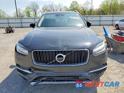 Piąte zdjęcie samochodu w środku: 2019 VOLVO XC90 T6 MOMENTUM VIN:YV4A22PK5K1479625 - miniatura