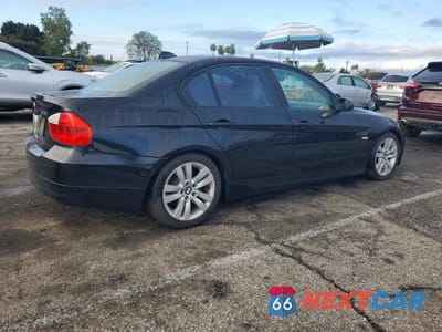Trzecie zdjęcie samochodu z tyłu: 2006 BMW 325 I VIN:WBAVB135X6PT16516 - miniatura