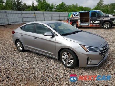 Czwarte zdjęcie samochodu z boku: 2020 HYUNDAI ELANTRA SEL VIN:5NPD84LF9LH553495 - miniatura