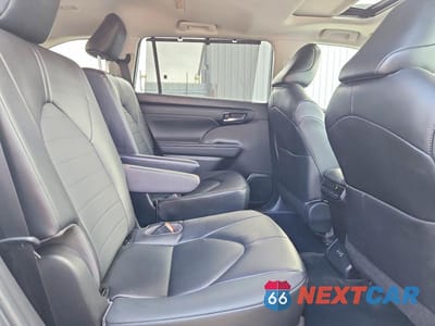 Zdjęcie 11 z 14 samochodu: 2023 TOYOTA HIGHLANDER XLE VIN:5TDKDRBHXPS501070 - miniatura