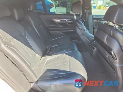 Zdjęcie 10 z 12 samochodu: 2016 BMW 750 XI VIN:WBA7F2C50GG416256 - miniatura