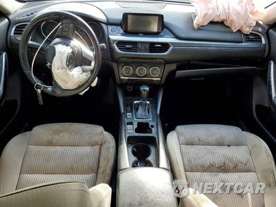Zdjęcie 8 z 12 samochodu: 2016 MAZDA 6 VIN:JM1GJ1U58G1408368 - miniatura