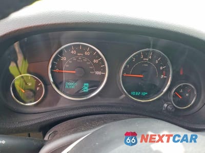 Zdjęcie 9 z 13 samochodu: 2016 JEEP WRANGLER UNLIMITED SAHARA VIN:1C4BJWEG3GL292346 - miniatura