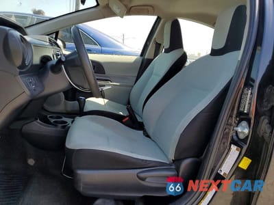 Zdjęcie 7 z 12 samochodu: 2012 TOYOTA PRIUS C ONE VIN:JTDKDTB30C1515780 - miniatura