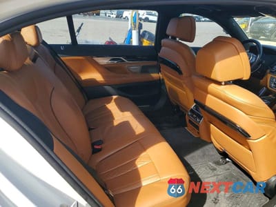 Zdjęcie 10 z 13 samochodu: 2016 BMW 750 XI VIN:WBA7F2C56GG419971 - miniatura