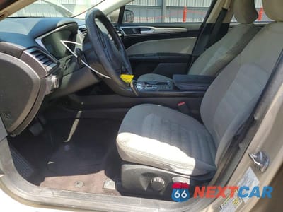 Zdjęcie 7 z 12 samochodu: 2017 FORD FUSION S VIN:3FA6P0G78HR122969 - miniatura