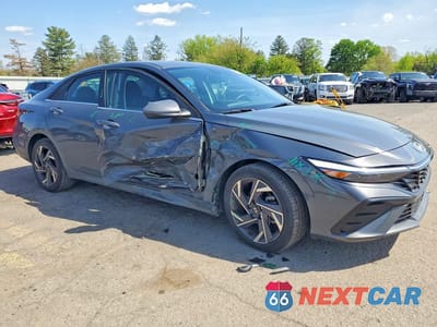 Czwarte zdjęcie samochodu z boku: 2025 HYUNDAI ELANTRA SEL VIN:KMHLS4DGXSU899057 - miniatura