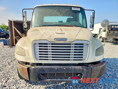 Piąte zdjęcie samochodu w środku: 2015 FREIGHTLINER M2 106 MED - SEMI TRUCK VIN:3ALACWDT2FDGF5301 - miniatura