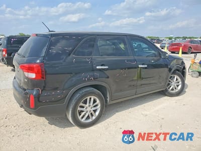 Trzecie zdjęcie samochodu z tyłu: 2015 KIA SORENTO LX VIN:5XYKT3A66FG576974 - miniatura