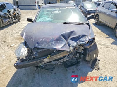 Piąte zdjęcie samochodu w środku: 2004 TOYOTA COROLLA CE VIN:1NXBR32E34Z258144 - miniatura
