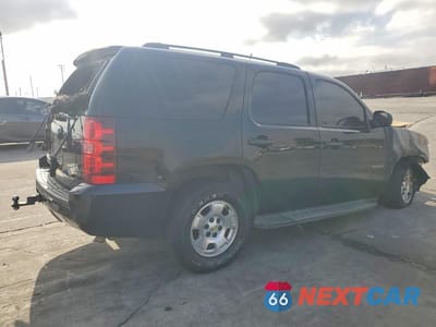 Trzecie zdjęcie samochodu z tyłu: 2010 CHEVROLET TAHOE C1500 LS VIN:1GNMCAE33AR187191 - miniatura