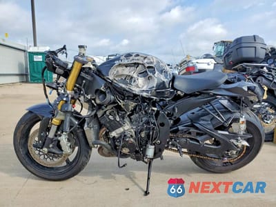 Trzecie zdjęcie samochodu z tyłu: 2024 SUZUKI GSX-R750 VIN:JS1GR7MA3R7100527 - miniatura