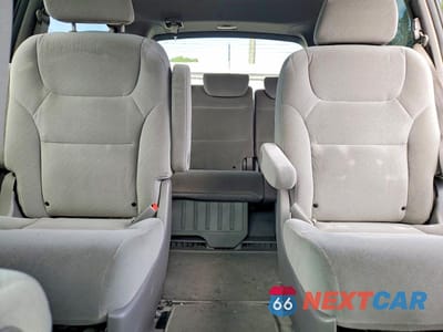 Zdjęcie 10 z 13 samochodu: 2010 HONDA ODYSSEY LX VIN:5FNRL3H29AB006968 - miniatura