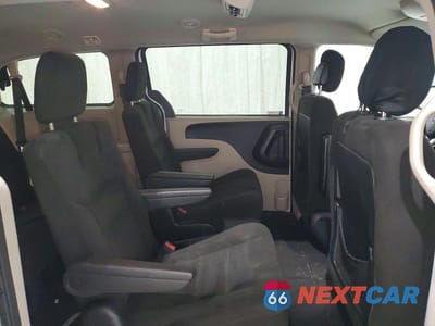 Zdjęcie 11 z 13 samochodu: 2016 DODGE GRAND CARAVAN SE VIN:2C4RDGBG4GR359270 - miniatura