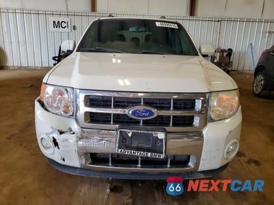 Piąte zdjęcie samochodu w środku: 2011 FORD ESCAPE LIMITED VIN:1FMCU0EG2BKC13428 - miniatura