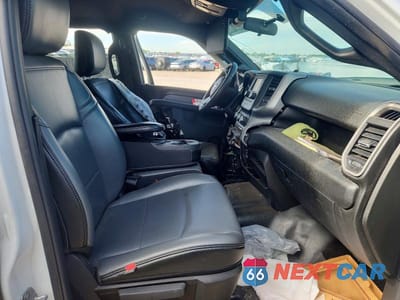 Zdjęcie 7 z 12 samochodu: 2024 RAM 3500 TRADESMAN VIN:3C63RRGL9RG358821 - miniatura