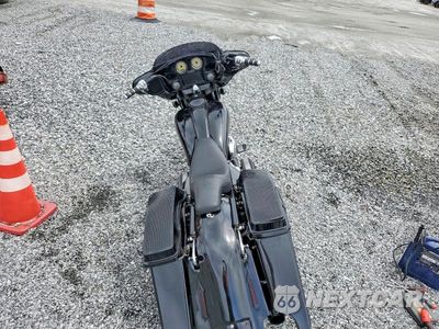 Zdjęcie 6 z 8 samochodu: 2007 HARLEY-DAVIDSON FLHX VIN:1HD1KB4167Y697715 - miniatura
