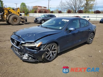 2019 VOLVO S60 T6 MOMENTUM 7JRA22TK3KG008645 - główne zdjęcie licytacji z USA - miniatura
