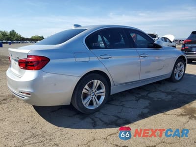Trzecie zdjęcie samochodu z tyłu: 2018 BMW 330 XI VIN:WBA8D9G51JNU71329 - miniatura