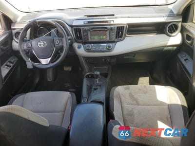 Zdjęcie 8 z 13 samochodu: 2018 TOYOTA RAV4 HYBRID LE VIN:JTMRJREV5JD213856 - miniatura