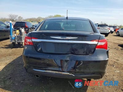 Zdjęcie 6 z 12 samochodu: 2014 CHRYSLER 200 LIMITED VIN:1C3CCBCGXEN180370 - miniatura