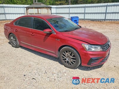 Czwarte zdjęcie samochodu z boku: 2017 VOLKSWAGEN PASSAT R-LINE VIN:1VWDT7A37HC060312 - miniatura