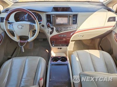 Zdjęcie 8 z 13 samochodu: 2011 TOYOTA SIENNA LIMITED 7-PASSENGER VIN:5TDYK3DC9BS168433 - miniatura