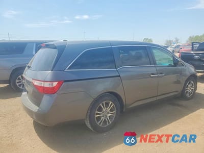 Trzecie zdjęcie samochodu z tyłu: 2011 HONDA ODYSSEY EXL VIN:5FNRL5H6XBB073921 - miniatura