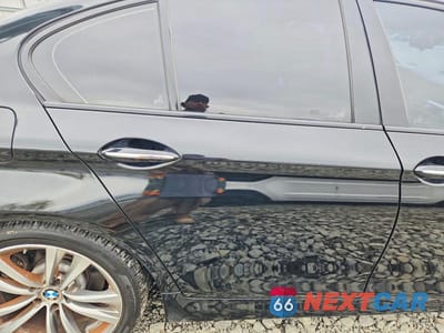 Zdjęcie 10 z 12 samochodu: 2016 BMW 528 XI VIN:WBA5A7C50GG643952 - miniatura