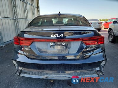 Zdjęcie 6 z 12 samochodu: 2024 KIA FORTE GT LINE VIN:3KPF54AD4RE694216 - miniatura