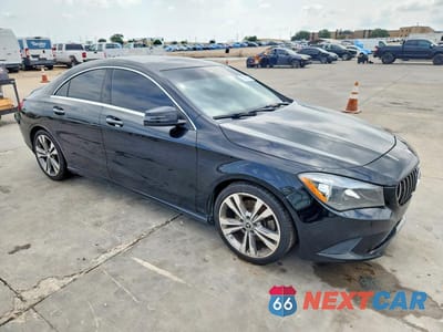 Czwarte zdjęcie samochodu z boku: 2015 MERCEDES-BENZ CLA 250 VIN:WDDSJ4EB8FN259795 - miniatura