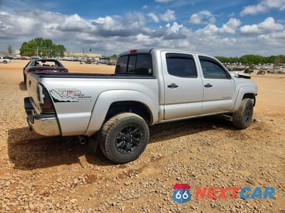 Trzecie zdjęcie samochodu z tyłu: 2008 TOYOTA TACOMA PRERUNNER V6 VIN:5TEJU62N48Z554822 - miniatura