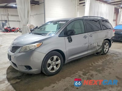 2014 TOYOTA SIENNA LE 5TDKK3DC5ES489010 - główne zdjęcie licytacji z USA - miniatura