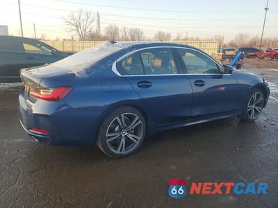 Trzecie zdjęcie samochodu z tyłu: 2024 BMW 330XI VIN:3MW89FF04R8E21643 - miniatura