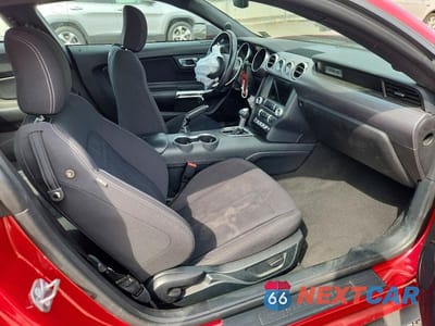 Zdjęcie 8 z 12 samochodu: 2022 FORD MUSTANG VIN:1FA6P8TD4N5145433 - miniatura