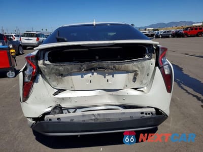 Zdjęcie 6 z 13 samochodu: 2017 TOYOTA PRIUS TWO VIN:JTDKBRFU6H3574923 - miniatura