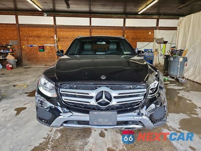 Piąte zdjęcie samochodu w środku: 2019 MERCEDES-BENZ GLC 300 4MATIC VIN:WDC0G4KB3KF584146 - miniatura