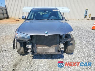 Piąte zdjęcie samochodu w środku: 2017 BMW X3 SDRIVE28I VIN:5UXWZ7C59H0U45993 - miniatura