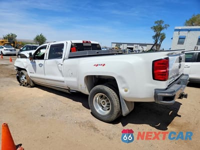 Drugie zdjęcie samochodu z przodu: 2016 CHEVROLET SILVERADO K3500 LTZ VIN:1GC4K0E86GF140295 - miniatura