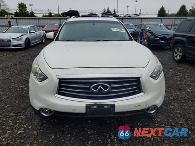 Piąte zdjęcie samochodu w środku: 2016 INFINITI QX70 BASE VIN:JN8CS1MW4GM751864 - miniatura