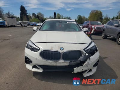 Piąte zdjęcie samochodu w środku: 2022 BMW 228XI VIN:WBA73AK06N7L38538 - miniatura