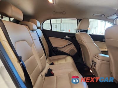 Zdjęcie 10 z 12 samochodu: 2016 MERCEDES-BENZ GLA 250 VIN:WDCTG4EB7GJ225279 - miniatura
