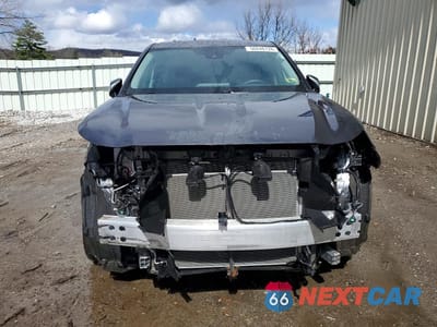 Piąte zdjęcie samochodu w środku: 2023 TOYOTA HIGHLANDER L VIN:5TDKDRBH6PS516780 - miniatura