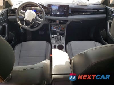 Zdjęcie 8 z 13 samochodu: 2025 VOLKSWAGEN JETTA SE VIN:3VW7X7BU0SM053801 - miniatura